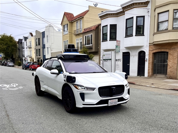 苹果终止造车，Waymo2.2亿美元收购其自动驾驶测试场