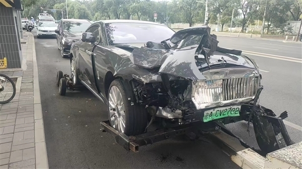 Rental Company Buys Chen Zhen's Damaged Rolls-Royce for Hype, Streams for Three Days