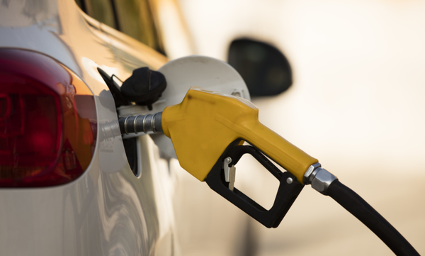 今晚下调油价！加满一箱92号油能少花3元