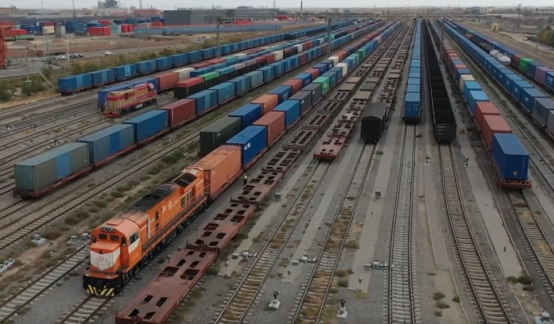 China-Europe Railway Express Surpasses 20 Million Tons Freight Volume; High-Value Goods Like Domestic Cars Account for Over 40%