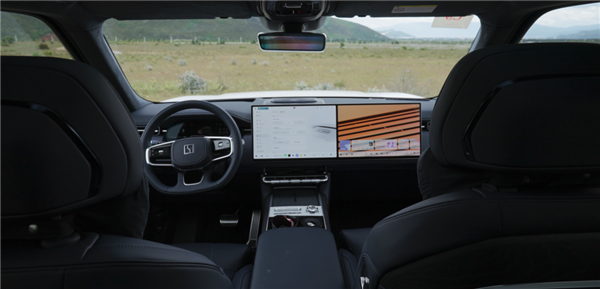 售价不到十分之一：极氪这台“库里南”味正吗