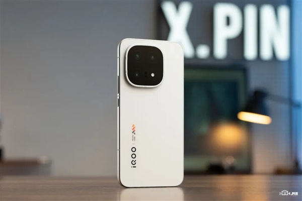 手游真能上光追了 iQOO 15这波好像真不是噱头