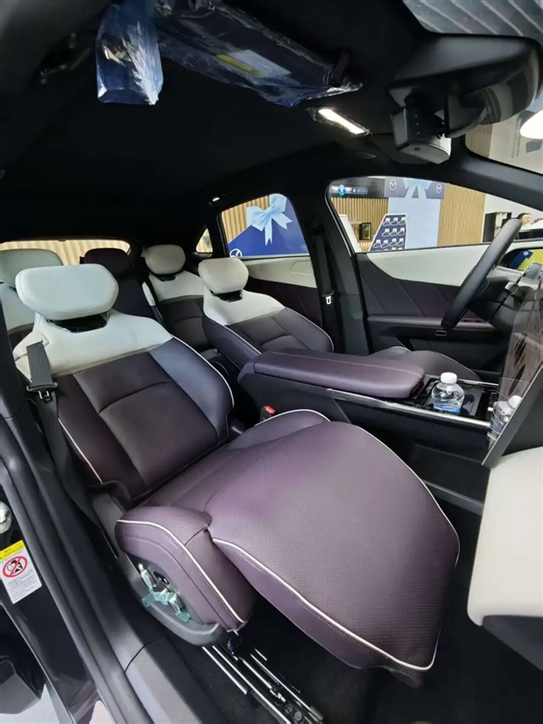 11.99万元的中大型SUV 马自达EZ-60 塞车也无所谓了