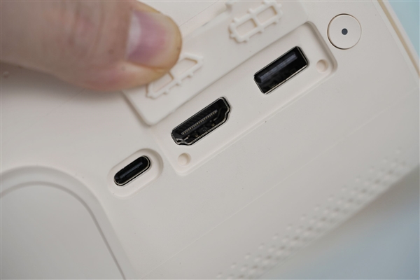 Danmaku Smart 2 Hands-on: The Brightest Portable Projector Under 2000 Yuan