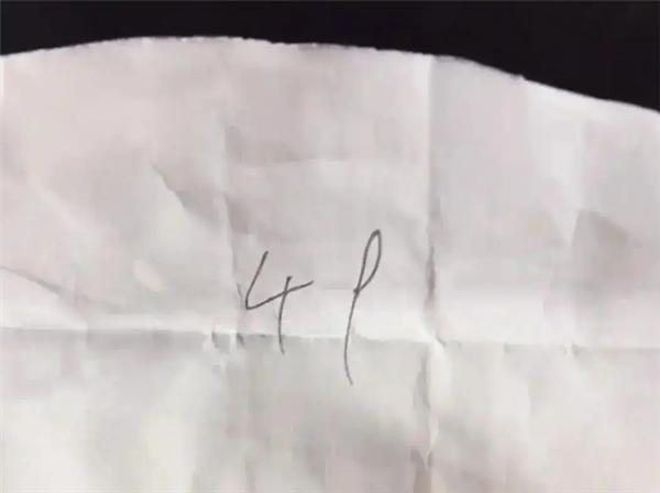 Multiple highway service areas respond to queueing for EV charging: reducing conflicts