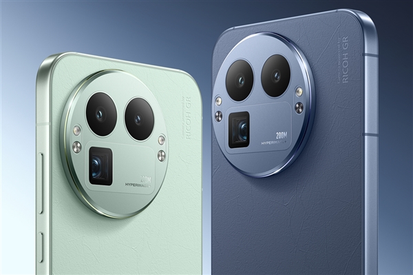 有网友认为真我GT8 Pro外观花里胡哨 真我CMO回应