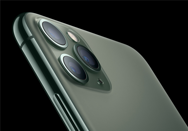 发布6年！iPhone 11 Pro Max被列为复古产品：苹果首款三摄旗舰