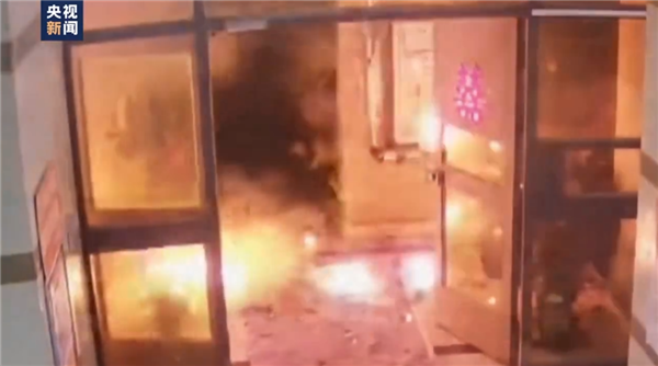 电动自行车违规停放拒不改正最高罚1万元，消防处罚新规今日实施