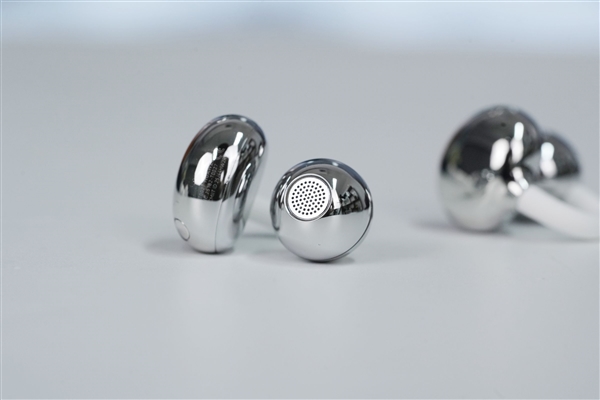 更小更轻无感佩戴！华为FreeClip 2耳夹耳机图赏