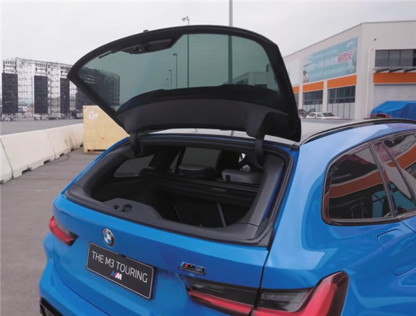 After seeing the 940，000 yuan BMW M3 Touring: tears streamed down my face
