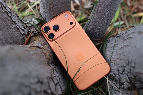 苹果遭遇内存荒:网友担心iPhone 18 Pro要涨价