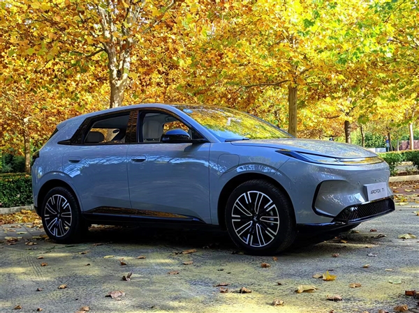 Delivered over 10，000 units in less than a month of launch: Why the Arcfox Alpha T1， starting at 62，800 yuan， broke through the market