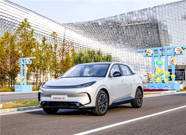 Delivered over 10，000 units in less than a month of launch: Why the Arcfox Alpha T1， starting at 62，800 yuan， broke through the market