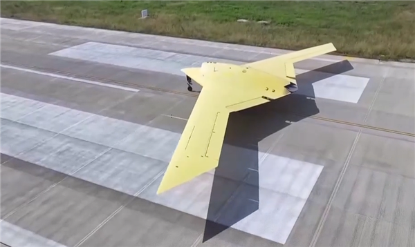 “空中大蝙蝠”彩虹7无人机有多牛 央视揭秘：堪称无敌！