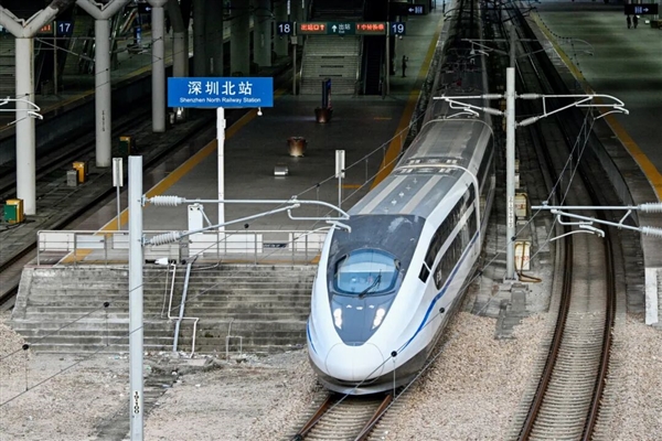 高铁从深圳开往深圳！我已经被“深深”迷住