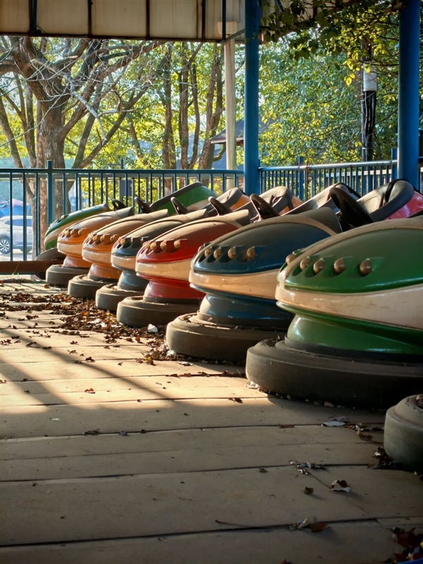 代表安卓出战 荣耀抢了iPhone Air的风头