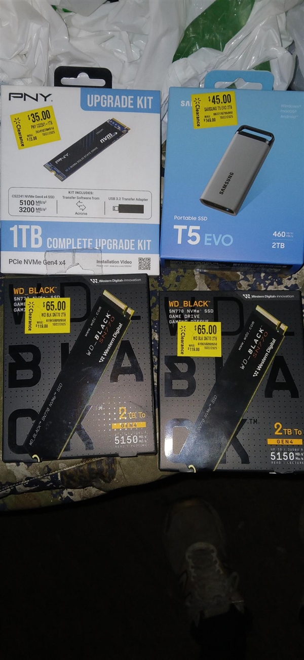 一千多元拿下价值超九千元的SSD，玩家清仓区淘得超值好物