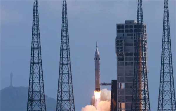 一箭双试圆满成功！长征十号甲+梦舟飞船完成我国载人登月核心安全验证