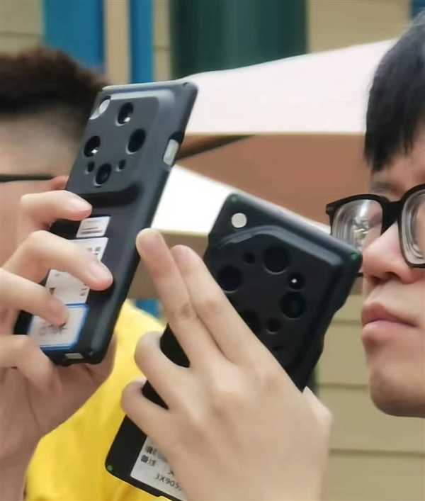 OPPO Find X9 Ultra来了:原生10倍光学变焦回归 机圈最强长枪大炮