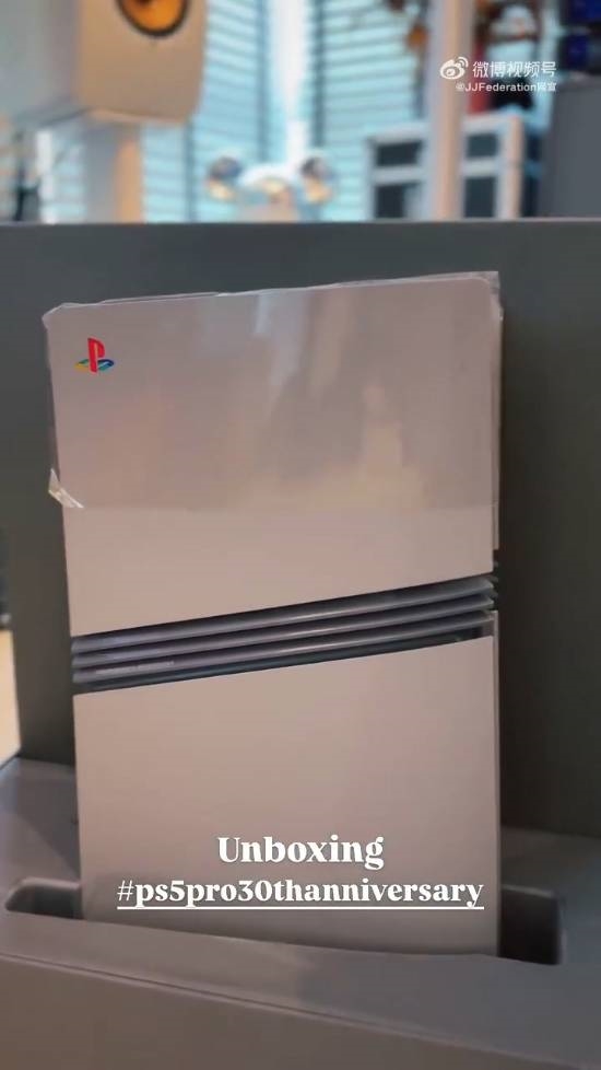 林俊杰也在玩PS5引热议：还是30周年限定款！