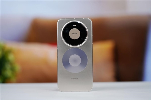 7999元起!华为Mate 80 Pro Max官网开放购买:4月15日前发货