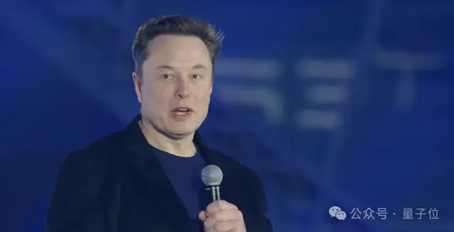 特斯拉CEO埃隆·马斯克正着手打造“英伟达+台积电”双重角色，其雄心勃勃的宇宙芯片宏图已正式启动，算力产能计划提升5000%。