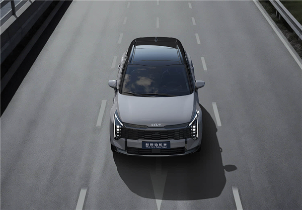 起亚新款狮铂拓界上市，10.99万起