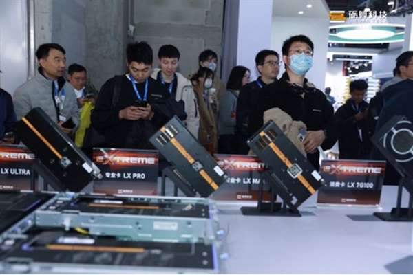NVIDIA新对手来了！砺算三款LX专业卡亮相：本月就开售