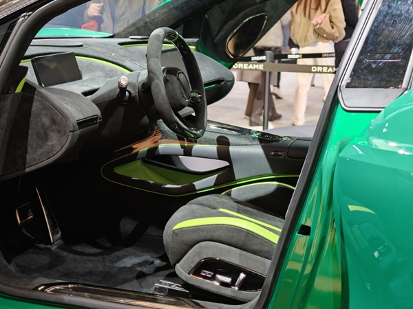 追觅首款SUV概念车首秀：超跑风格外观 辨识度拉满