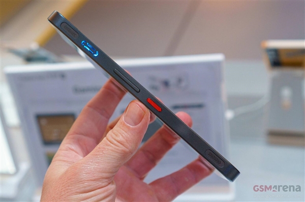 首款搭载风扇的天玑手机来了！努比亚Neo 5 GT发布：3200元起