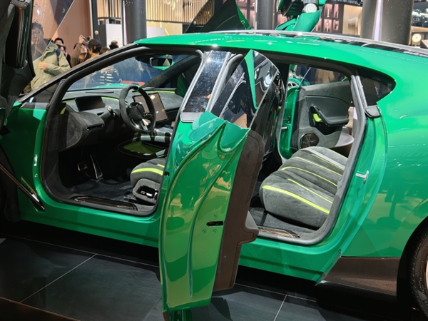 追觅首款SUV概念车首秀：超跑风格外观 辨识度拉满