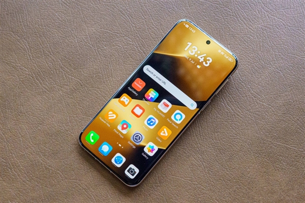 鸿蒙最强影像旗舰!华为Pura 90系列发布时间提档:4月见