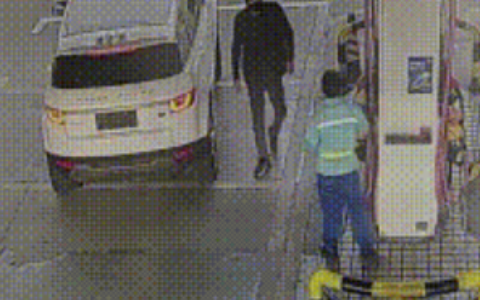 男子戴口罩驾无牌豪车加近 500 元油后逃单，加油站让员工赔偿