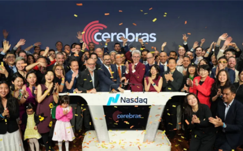 AI芯片黑马Cerebras上市首日暴涨51%，挑战英伟达霸主地位