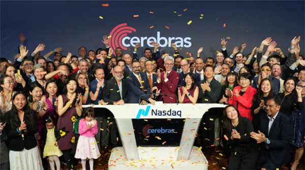 AI芯片黑马Cerebras上市首日暴涨51%，挑战英伟达霸主地位