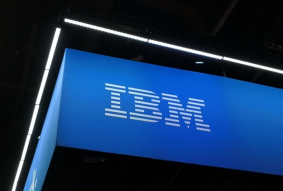 IBM将建美国首座量子晶圆代工厂，抢占量子技术制高点