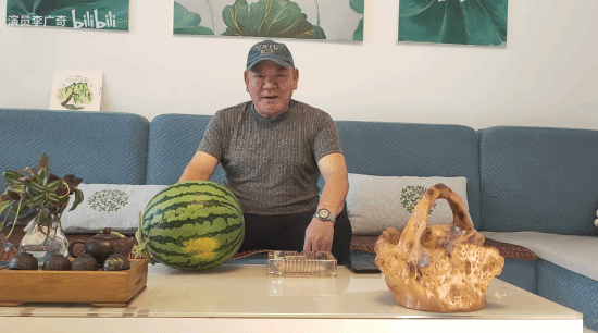 华强买瓜摊主现身B站，回应鬼畜二创