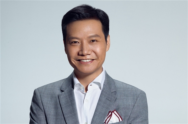 年底国产旗舰或破万，雷军呼吁立即换机：现状如此