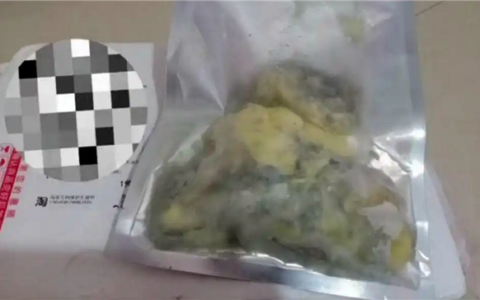 榴莲仅退款事件：买家骂哭客服，卖家要求公开道歉，平台审核存漏洞
