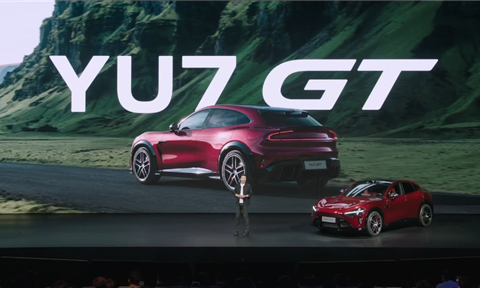 雷军掀桌！纽北最速SUV小米YU7 GT仅售38.99万
