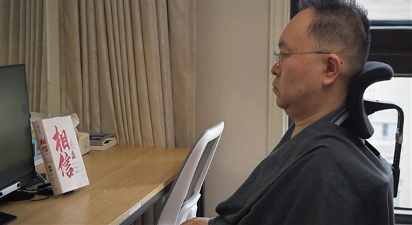 蔡磊：求生是DNA的本能，回应“倾家荡产救自己”被指自私