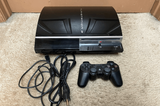 PS3吃灰十年开机懵了 账号游戏全无 网友吵翻