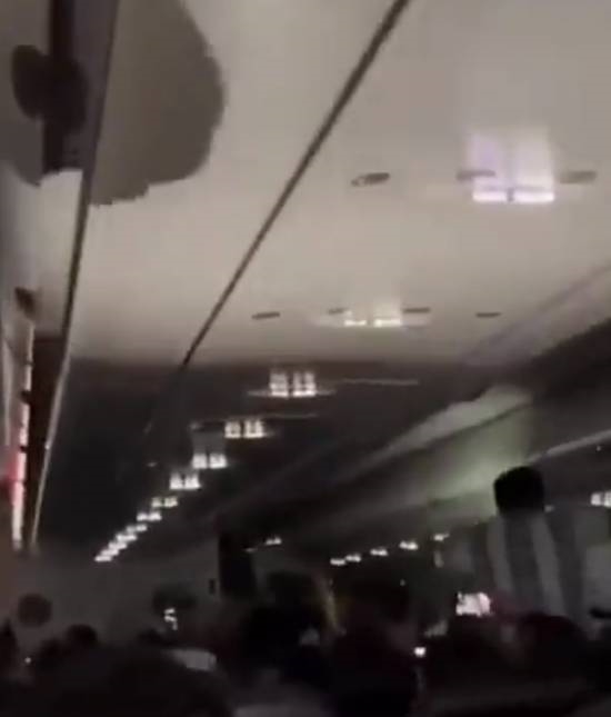 万米高空恶搞广播 西班牙机长称阿根廷夺冠