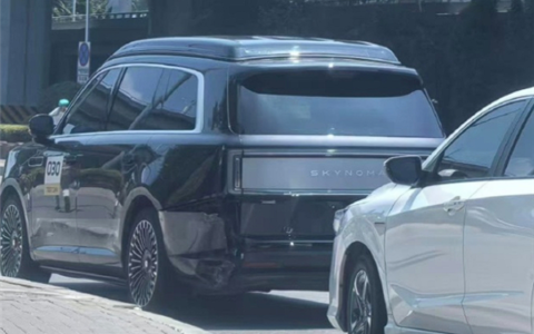 小米N90升顶露营车：自带二层阁楼