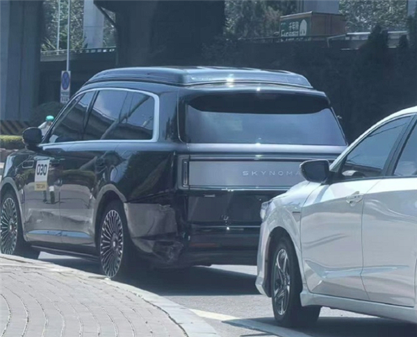 小米N90升顶露营车：自带二层阁楼