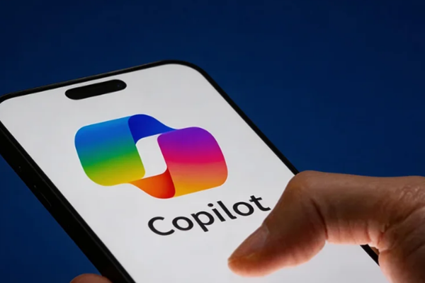 微软整合消费与企业版Copilot，削减多项AI功能