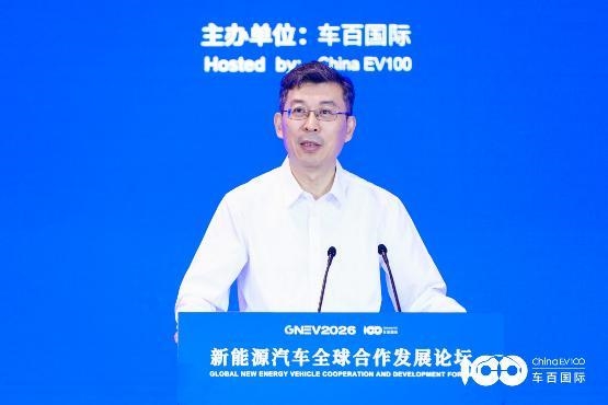 我国汽车月出口破百万，车百会：不扎堆不内卷