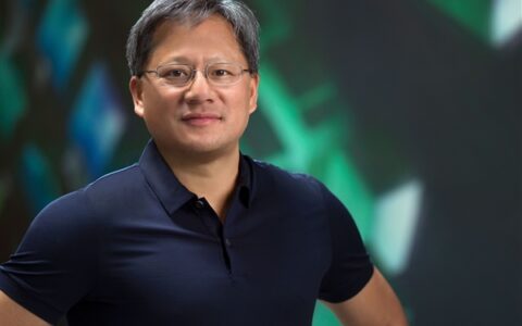 英伟达否认推中国特供AI芯片，黄仁勋称份额让华为