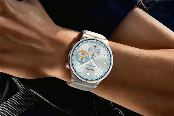 vivo自研蓝河OS4首发WATCH 6