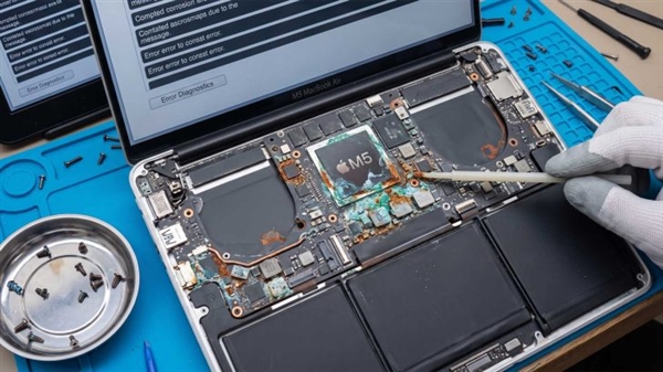 苹果拒保3个月M5 MacBook Air进水判定用户否认